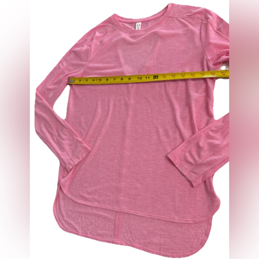 Under Armour Loose Fit Long Sleeve Top Women’s S Pink Lightweight Cut Out Back - Picture 6 of 8